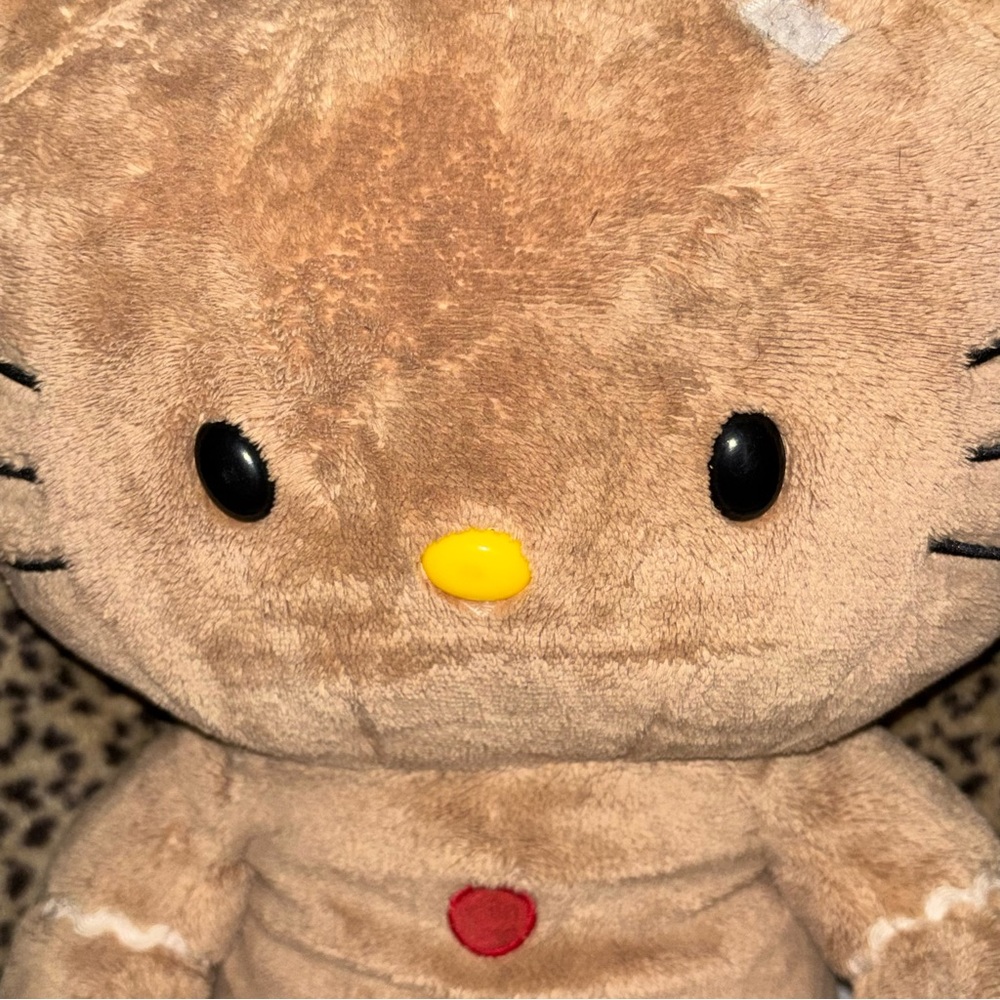 Hello Kitty x Build-A-Bear Gingerbread stuffed Kitty - Picture 4 of 10